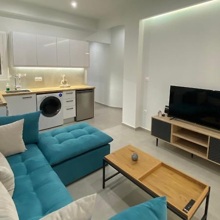 Luxury 1 Bedroom Flat Athena Bagian luar foto
